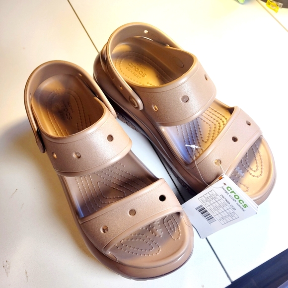 NWT CROCS Mega Crush Sandals Womans Size 9 Brown/Tan High Heel 3.5 Inches - Picture 1 of 7